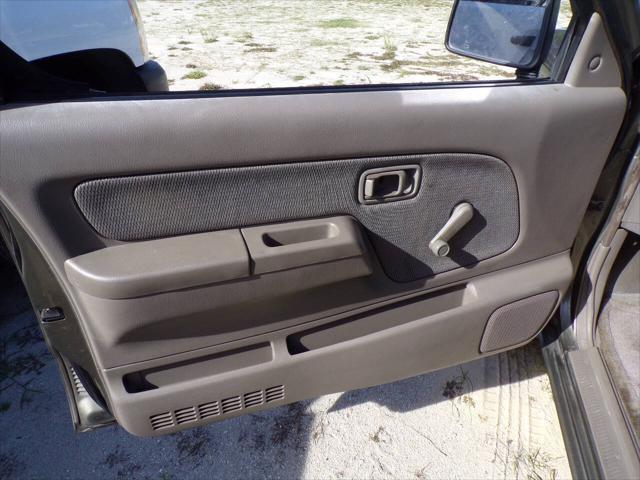 used 2002 Nissan Frontier car, priced at $7,999