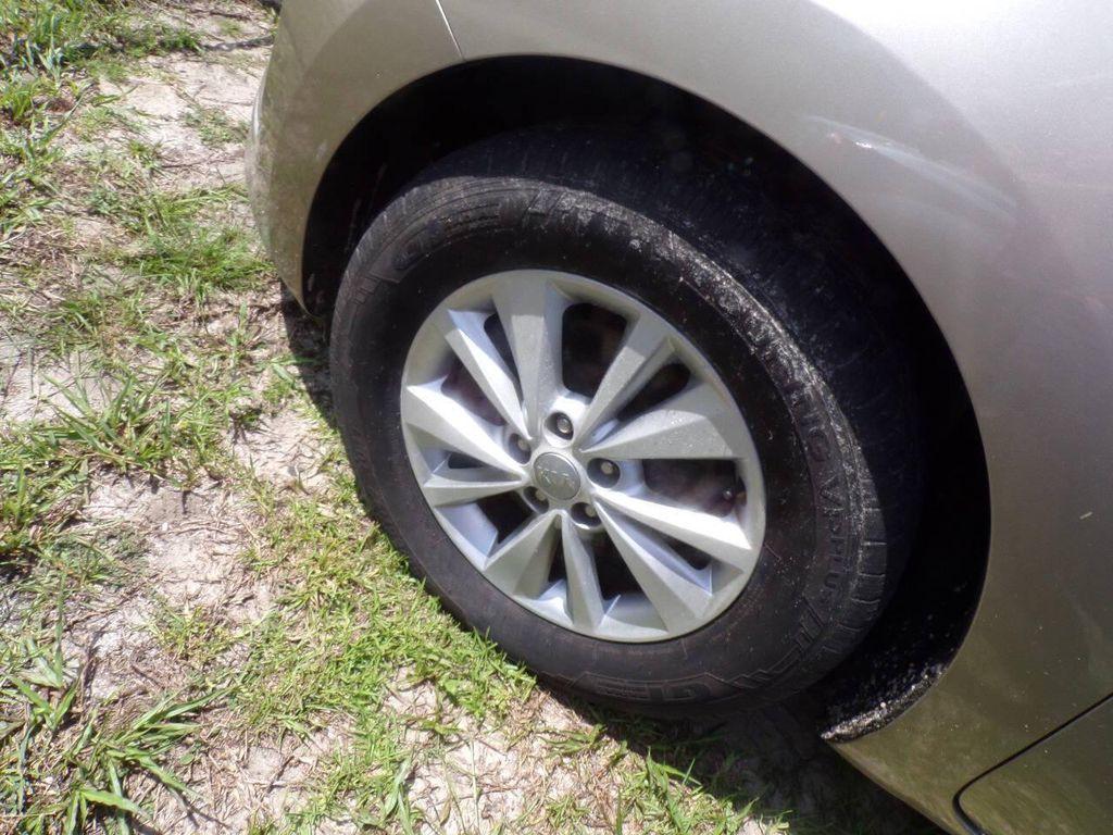 used 2015 Kia Sedona car