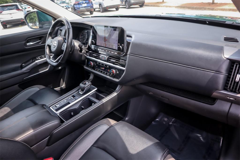 used 2024 Nissan Pathfinder car, priced at $35,999