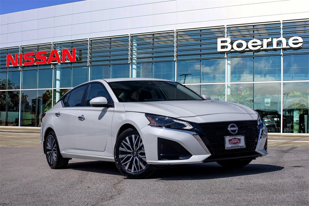 new 2025 Nissan Altima car, priced at $29,767