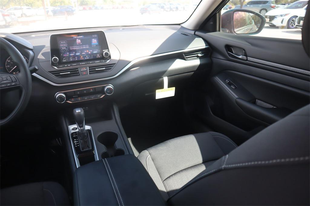 new 2025 Nissan Altima car, priced at $26,653