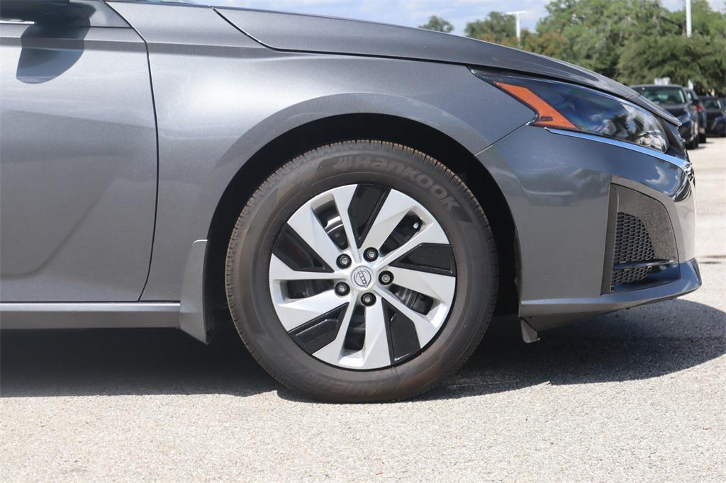 new 2025 Nissan Altima car, priced at $26,653