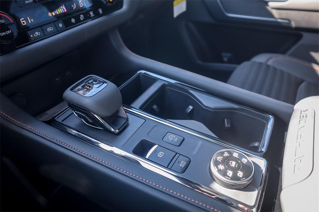 new 2025 Nissan Pathfinder car, priced at $39,326