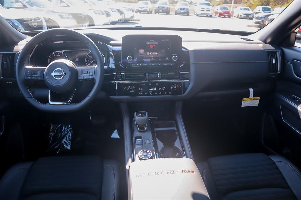 new 2025 Nissan Pathfinder car, priced at $39,326