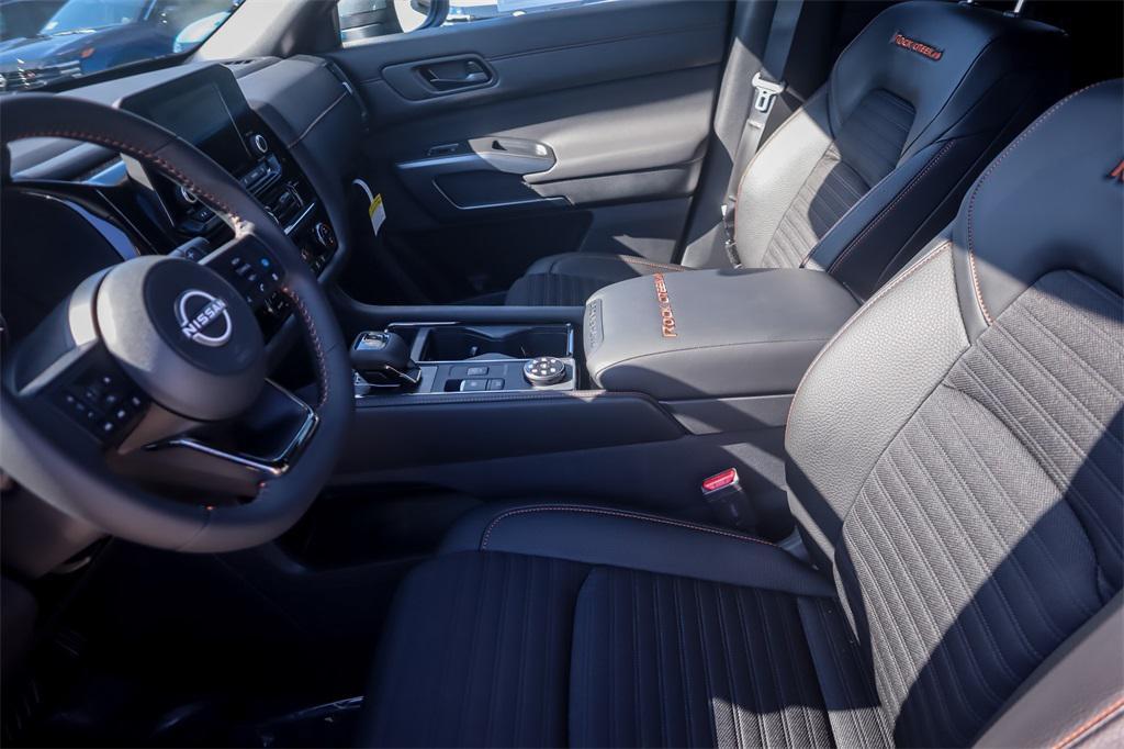 new 2025 Nissan Pathfinder car, priced at $39,326