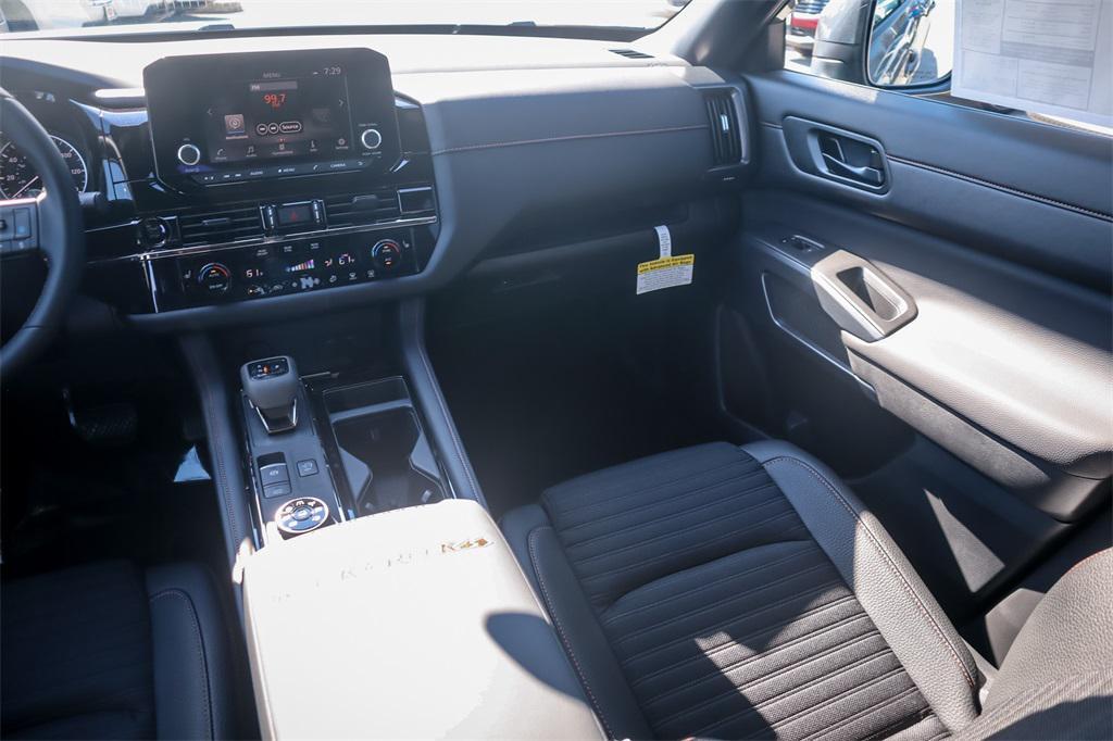 new 2025 Nissan Pathfinder car, priced at $39,326