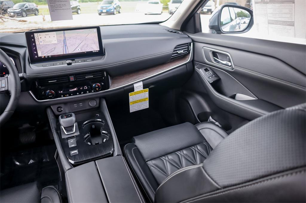 new 2025 Nissan Rogue car, priced at $35,267