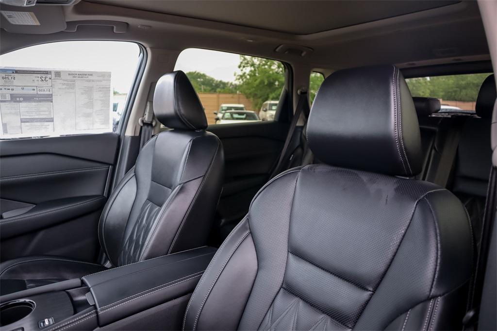 new 2025 Nissan Rogue car, priced at $35,267
