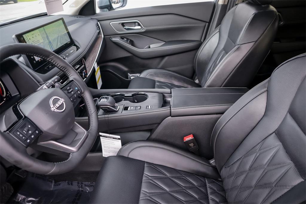 new 2025 Nissan Rogue car, priced at $35,267