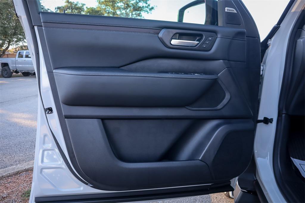 new 2026 Nissan Armada car, priced at $61,154