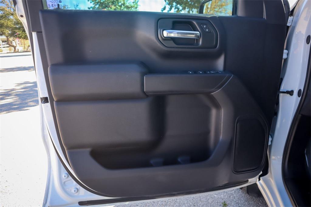 used 2024 Chevrolet Silverado 1500 car, priced at $33,808