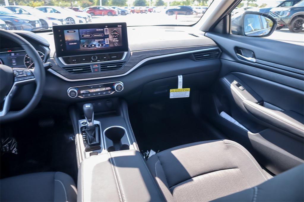 new 2025 Nissan Altima car, priced at $29,317
