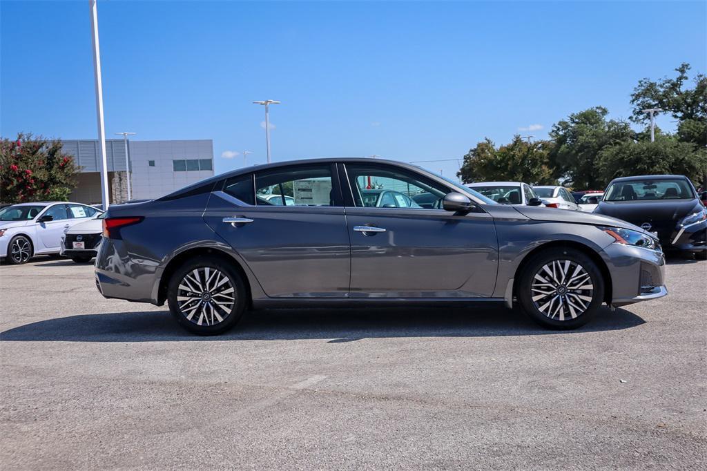 new 2025 Nissan Altima car, priced at $29,317