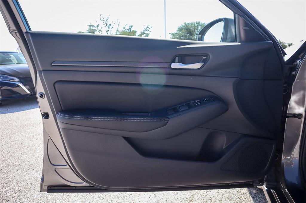 new 2025 Nissan Altima car, priced at $29,317