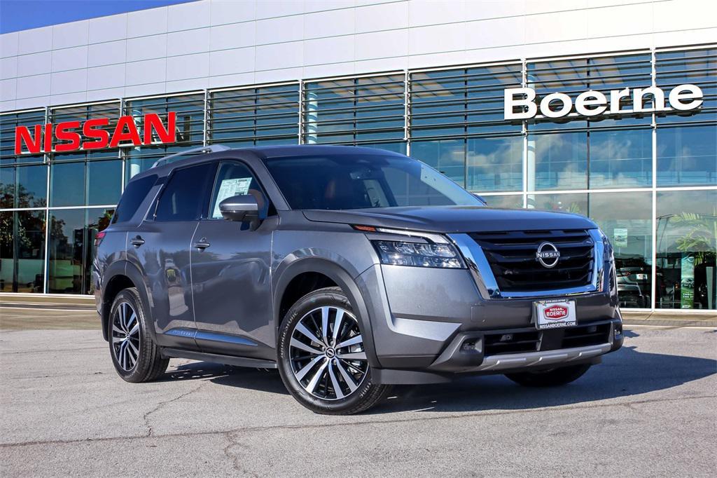 new 2025 Nissan Pathfinder car, priced at $45,607