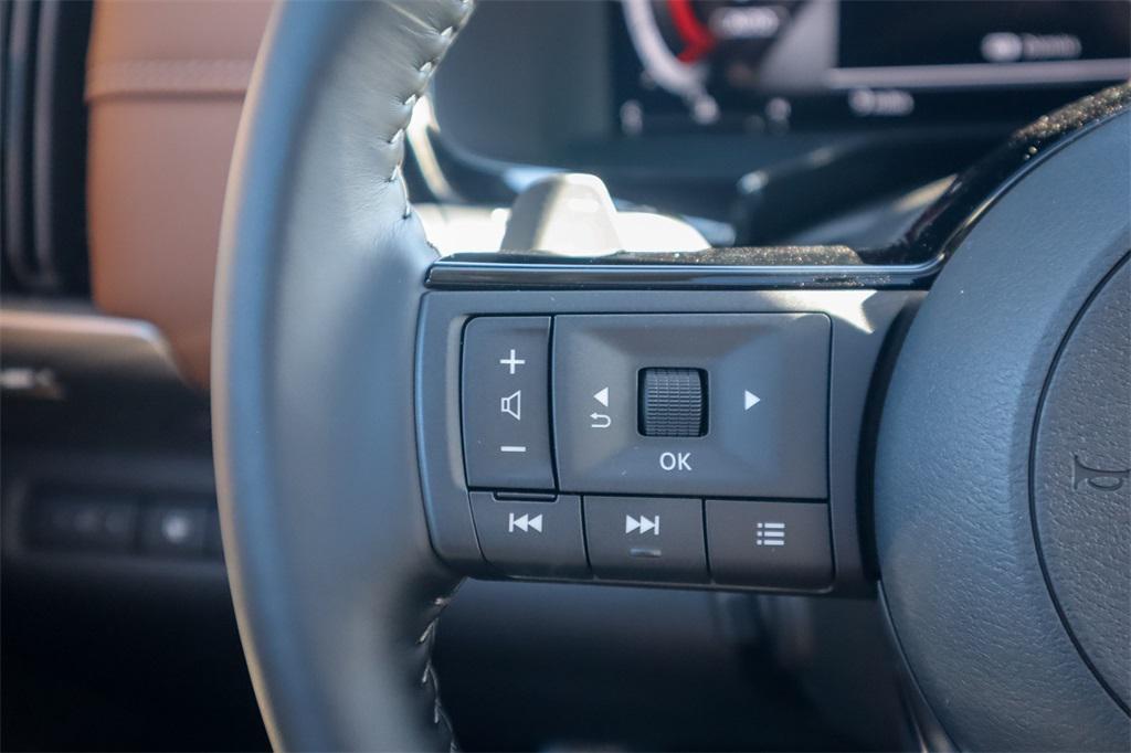 new 2025 Nissan Pathfinder car, priced at $45,607