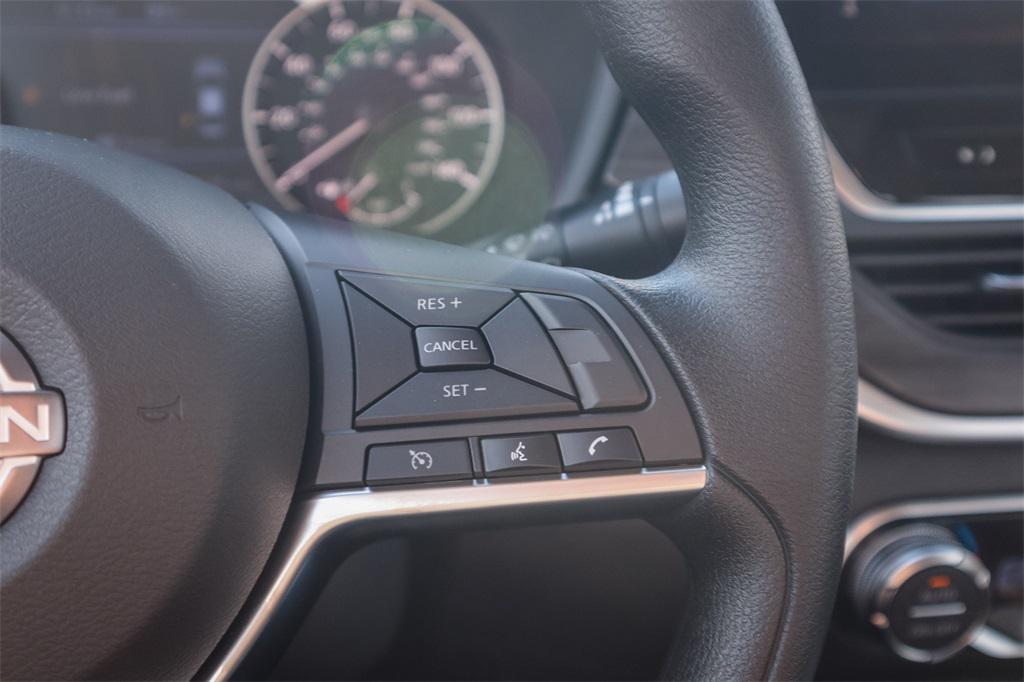 new 2025 Nissan Altima car, priced at $25,520