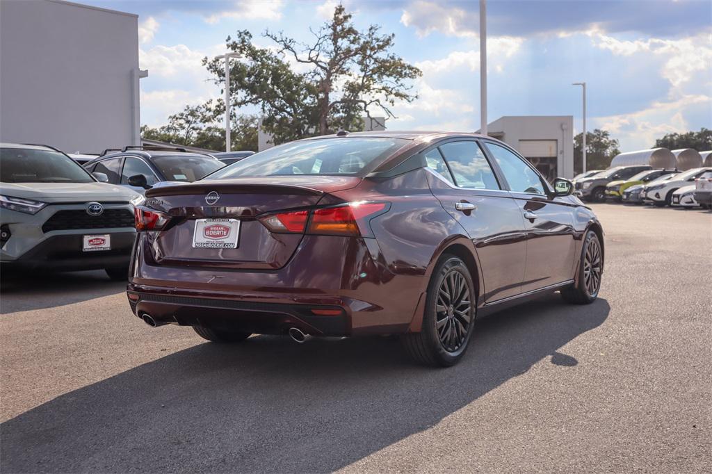 new 2025 Nissan Altima car, priced at $25,520