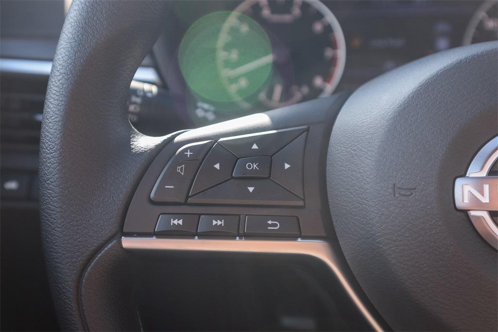 new 2025 Nissan Altima car, priced at $25,520