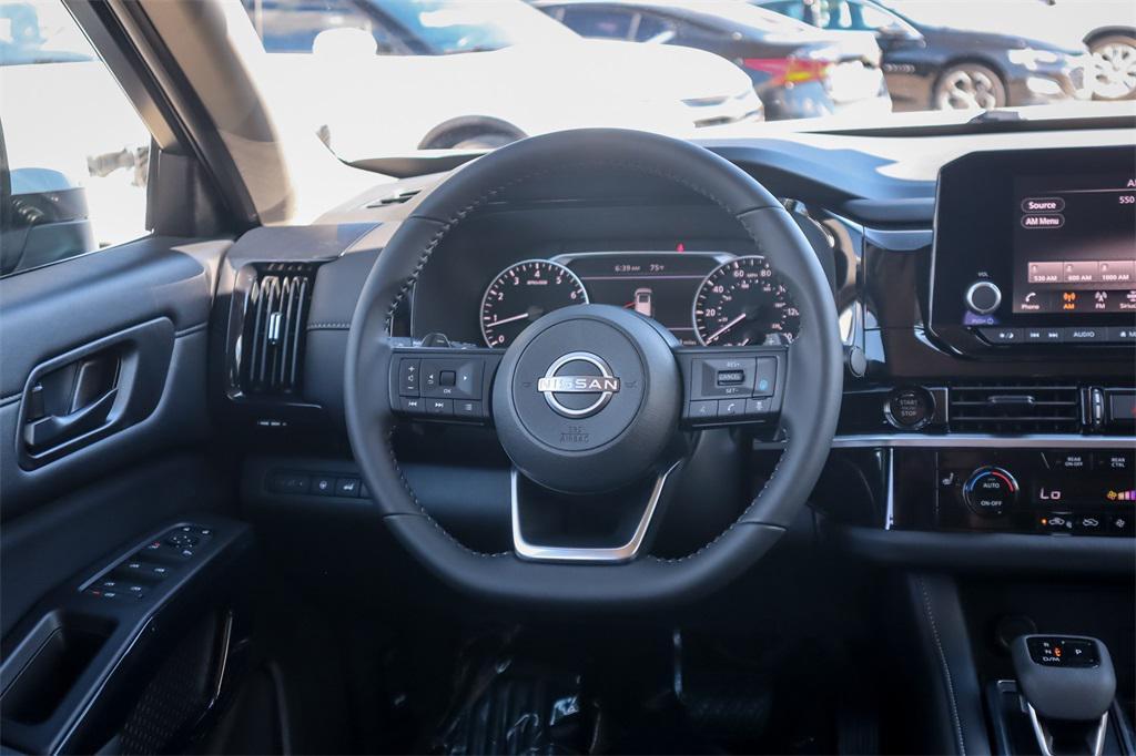 new 2025 Nissan Pathfinder car, priced at $35,724
