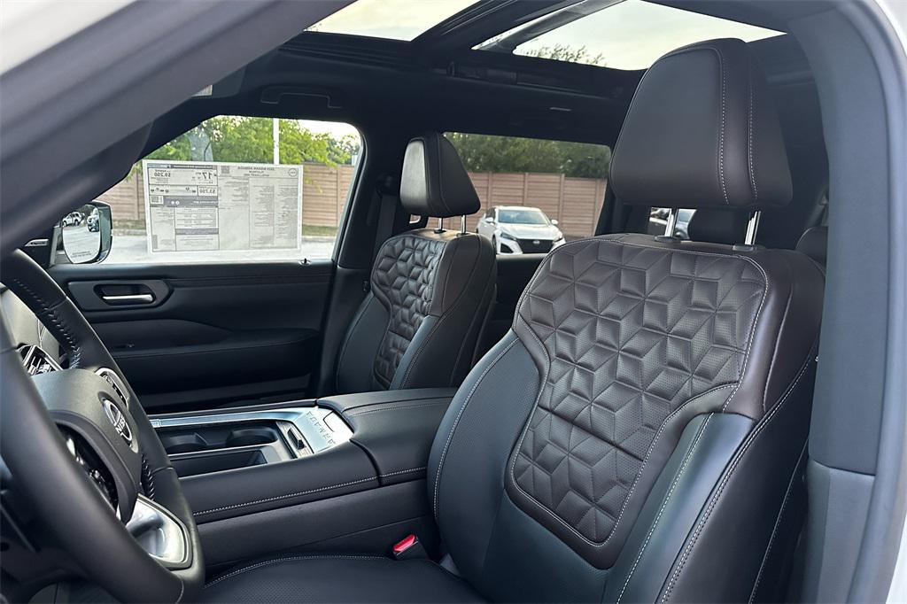new 2025 Nissan Armada car, priced at $66,408