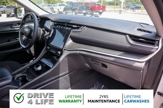used 2024 Jeep Grand Cherokee car, priced at $34,302