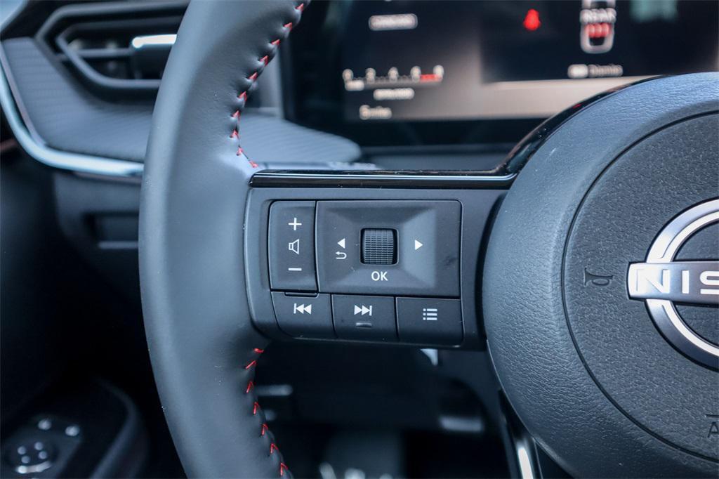 new 2025 Nissan Kicks car, priced at $26,706