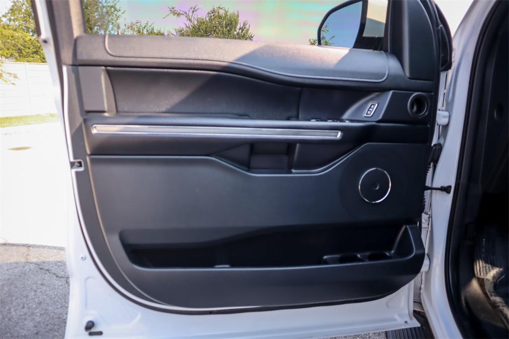 used 2021 Ford Expedition Max car, priced at $29,999
