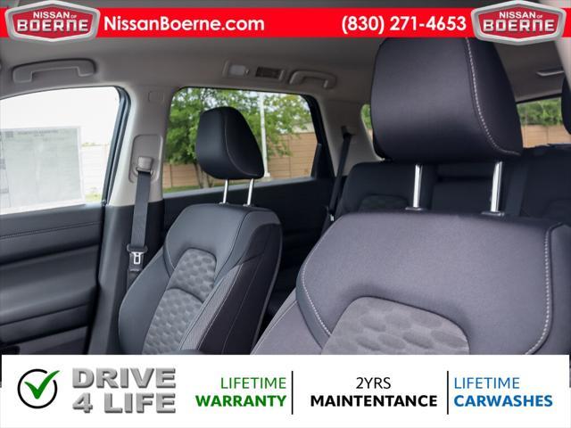 new 2025 Nissan Pathfinder car, priced at $39,090