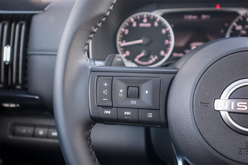 new 2025 Nissan Pathfinder car, priced at $38,891