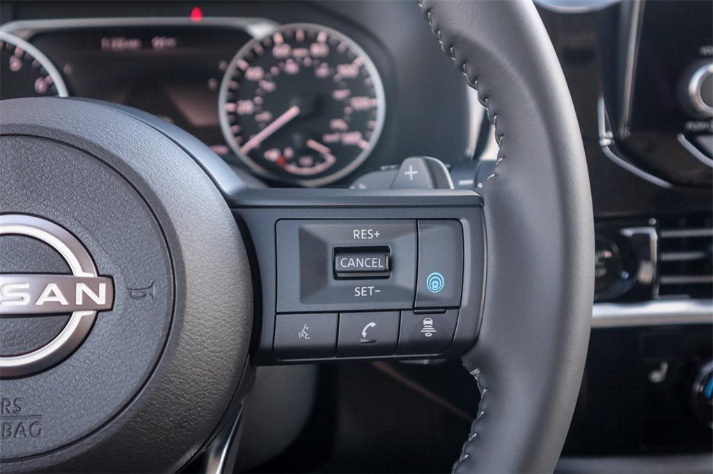 new 2025 Nissan Pathfinder car, priced at $38,891
