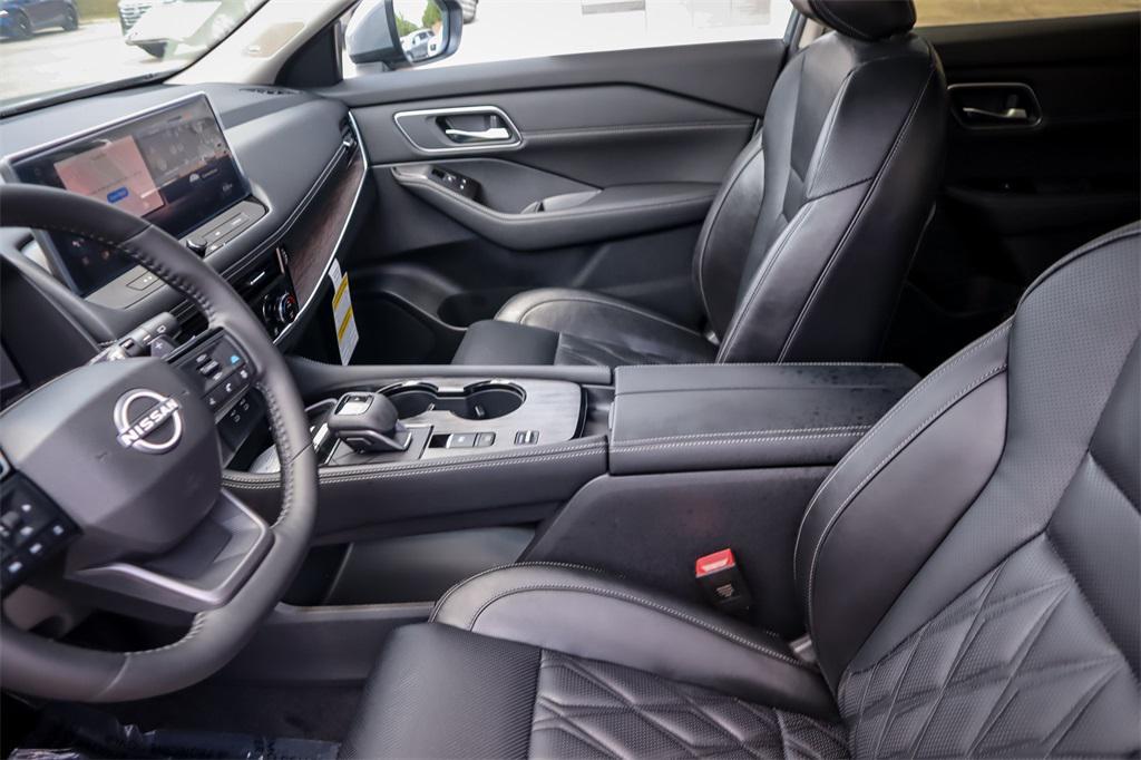 new 2025 Nissan Rogue car, priced at $35,267