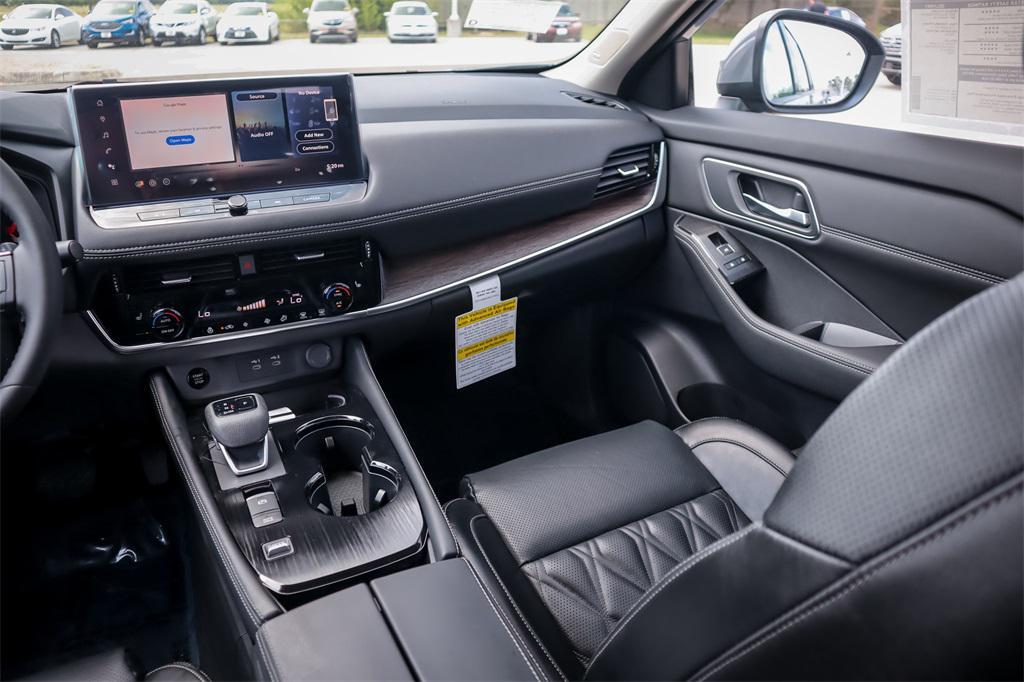 new 2025 Nissan Rogue car, priced at $35,267