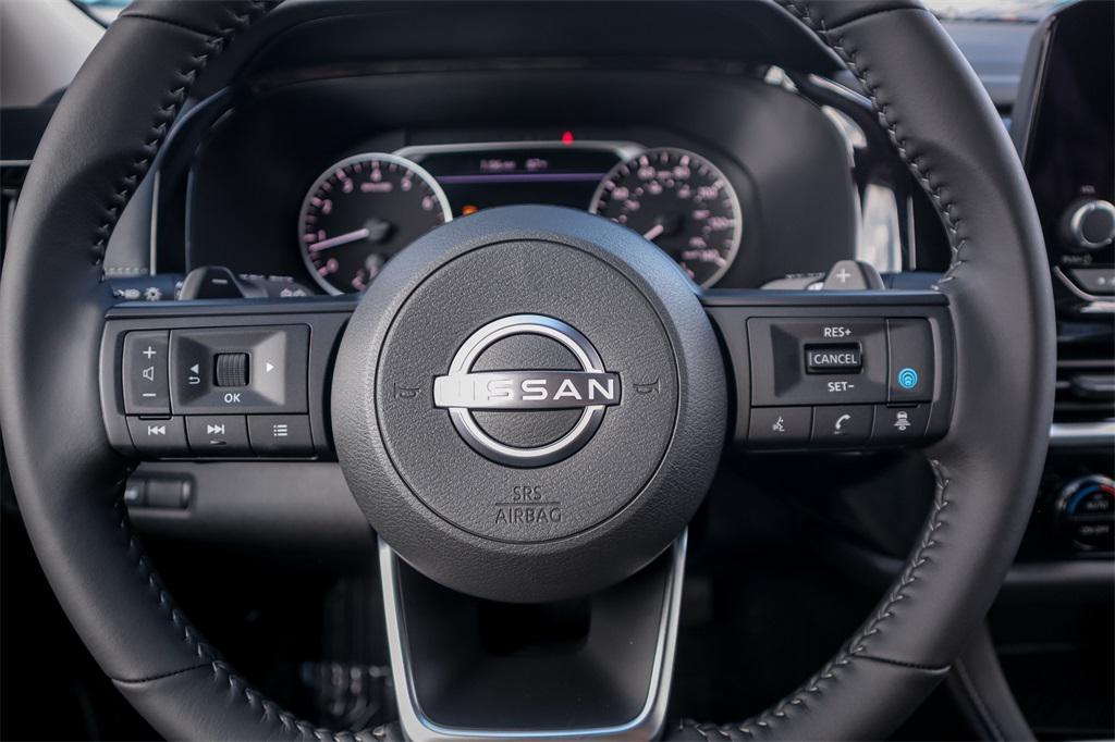 new 2025 Nissan Pathfinder car, priced at $35,655