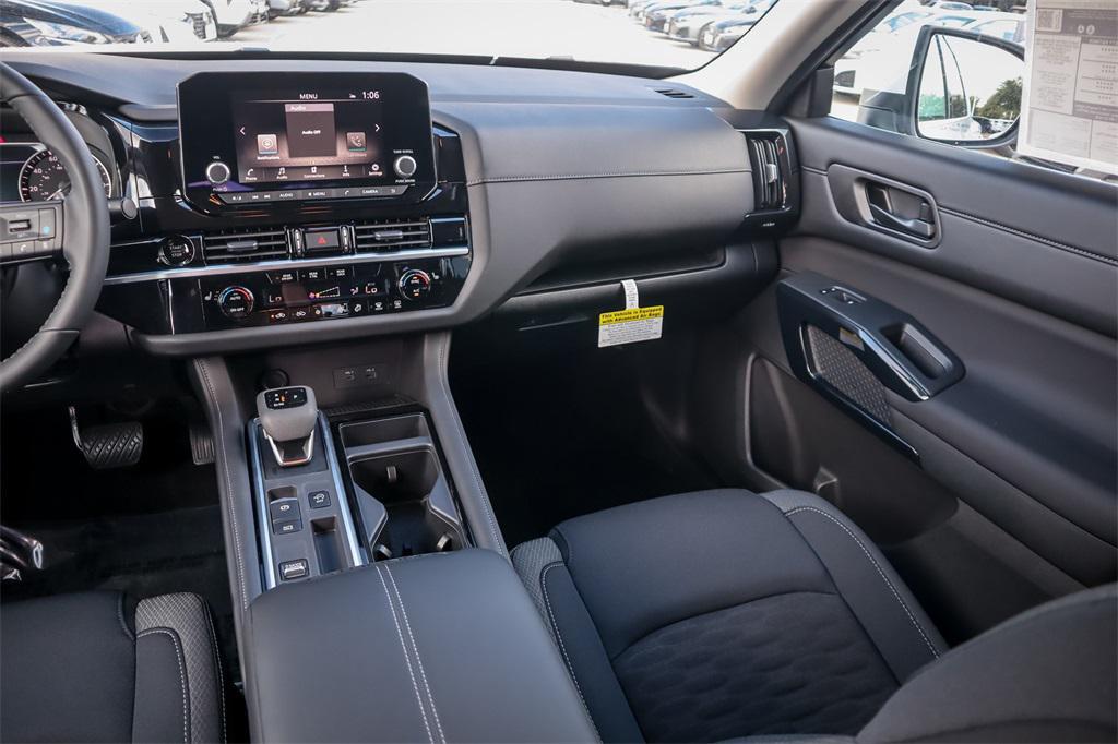 new 2025 Nissan Pathfinder car, priced at $35,655