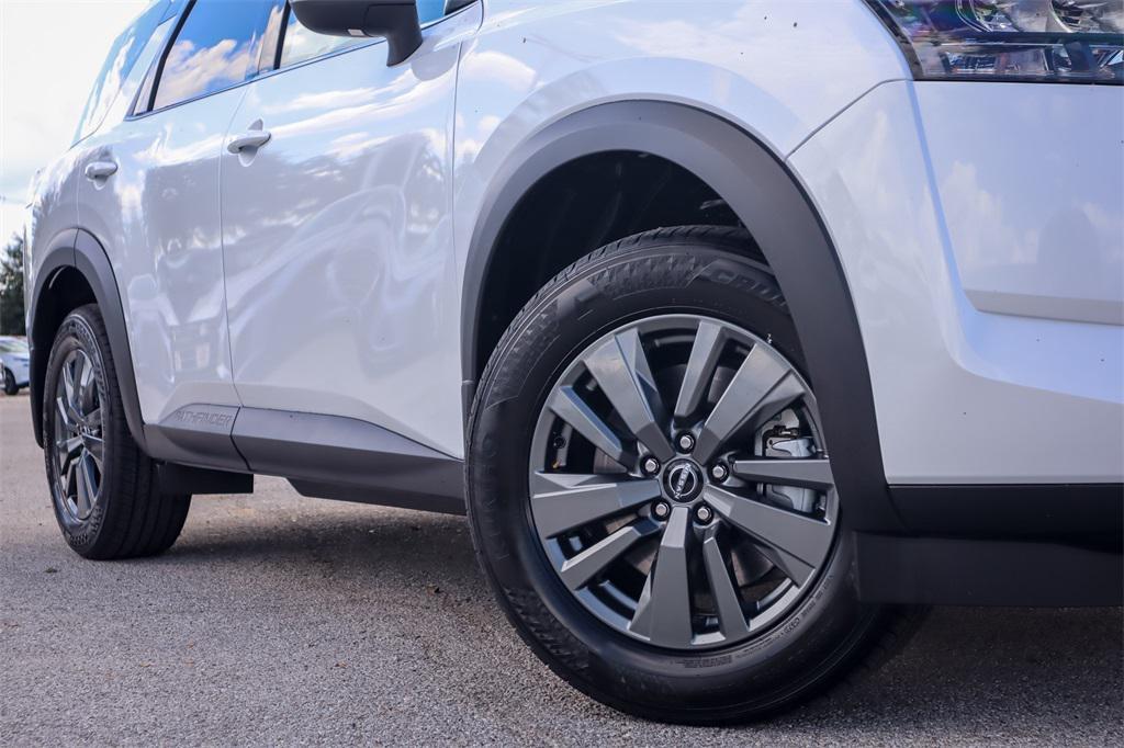 new 2025 Nissan Pathfinder car, priced at $35,655