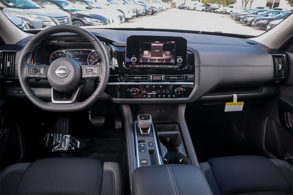 new 2025 Nissan Pathfinder car, priced at $35,655