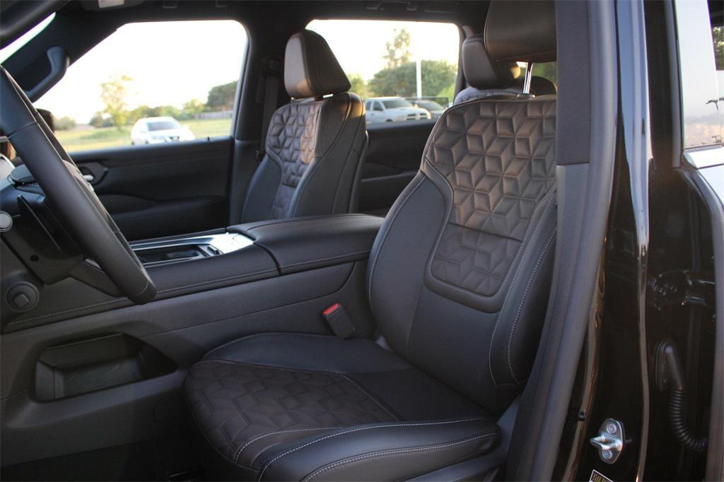 new 2025 Nissan Armada car, priced at $68,703