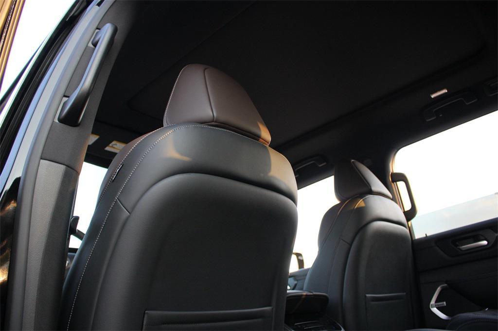 new 2025 Nissan Armada car, priced at $68,703