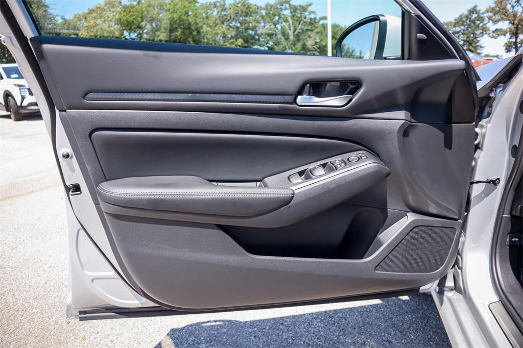 new 2025 Nissan Altima car, priced at $28,173