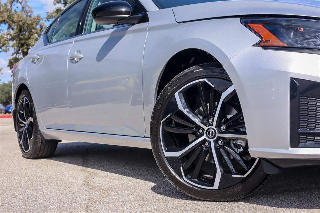 new 2025 Nissan Altima car, priced at $31,521