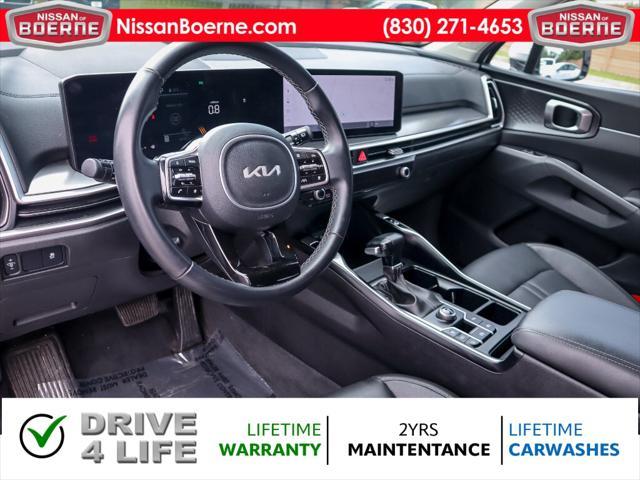 used 2024 Kia Sorento car, priced at $31,626