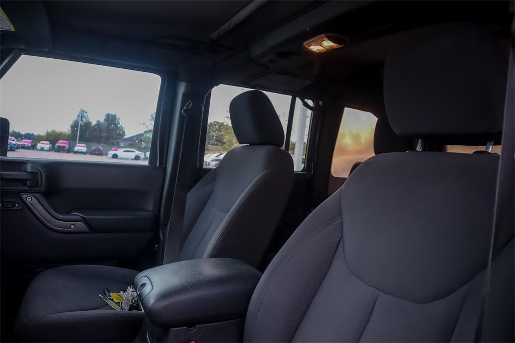 used 2015 Jeep Wrangler Unlimited car, priced at $17,150