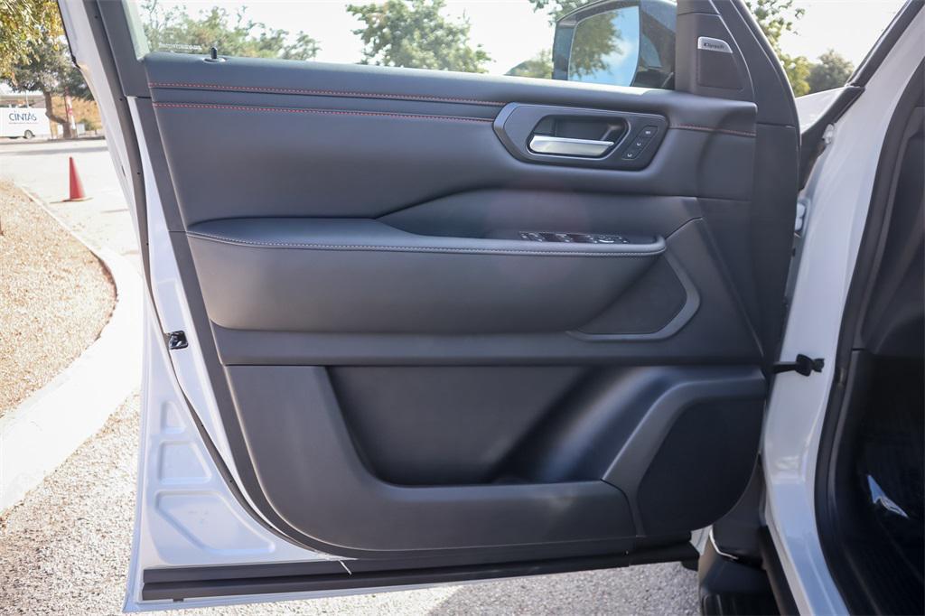 new 2026 Nissan Armada car, priced at $72,045