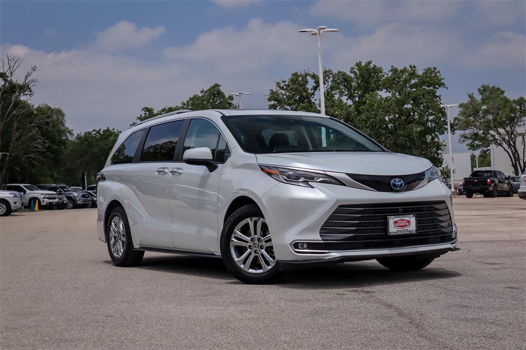 used 2023 Toyota Sienna car, priced at $46,494