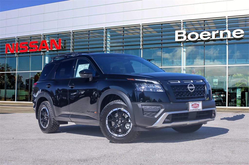 new 2025 Nissan Pathfinder car, priced at $39,326