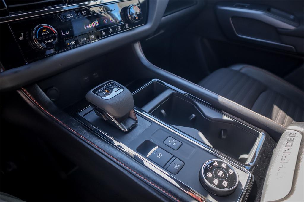 new 2025 Nissan Pathfinder car, priced at $39,326