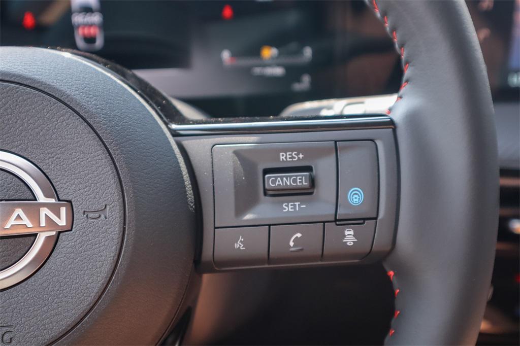 new 2025 Nissan Kicks car, priced at $29,785