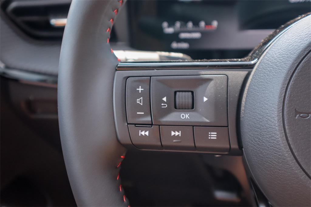 new 2025 Nissan Kicks car, priced at $29,785