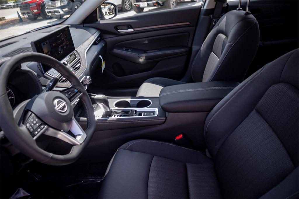 new 2025 Nissan Altima car, priced at $29,460